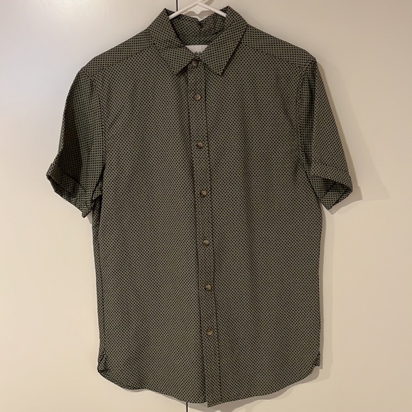 Goodfellow & Co Short Sleeve Button Up - Picture 2 of 7